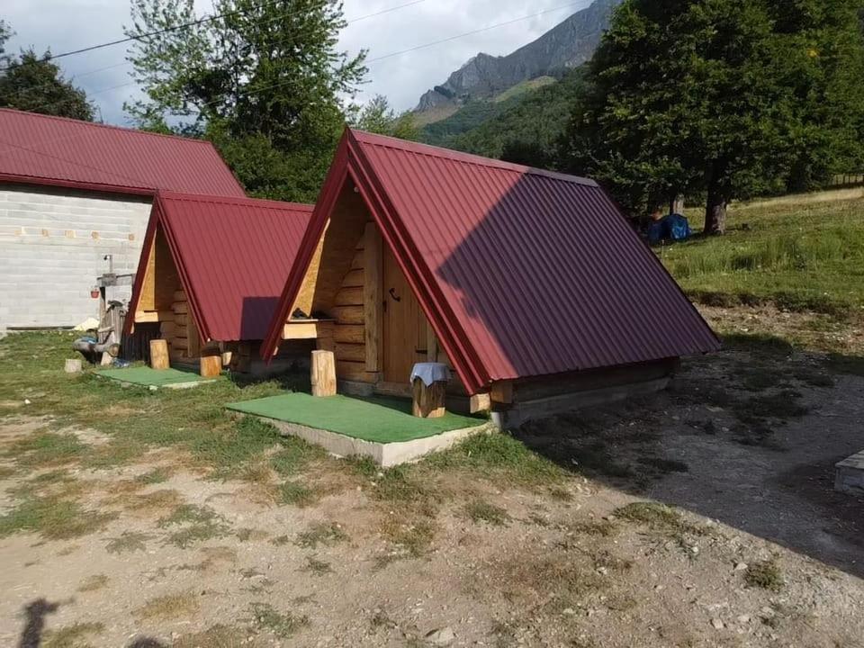 Bungalows Malagic Gusinje Exterior photo